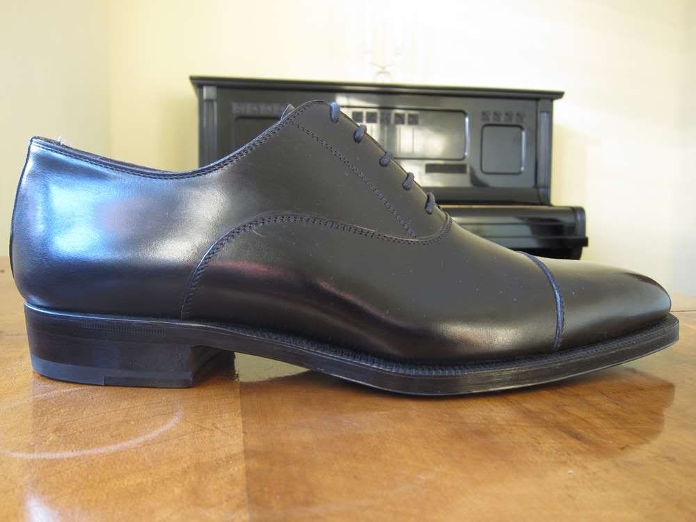 Sutor_Mantellassi_Black_Captoe_Oxfords_04.jpg