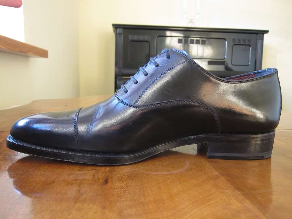 Sutor_Mantellassi_Black_Captoe_Oxfords_05.jpg