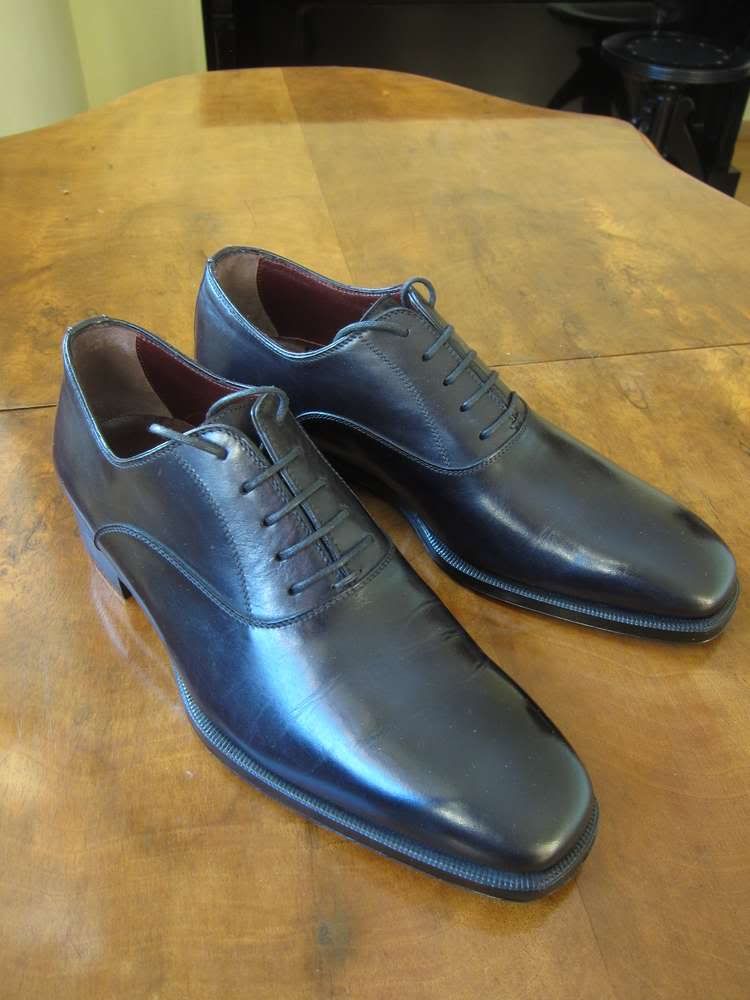 Sutor_Mantellassi_Black_Plaintoe_Oxfords_01.jpg