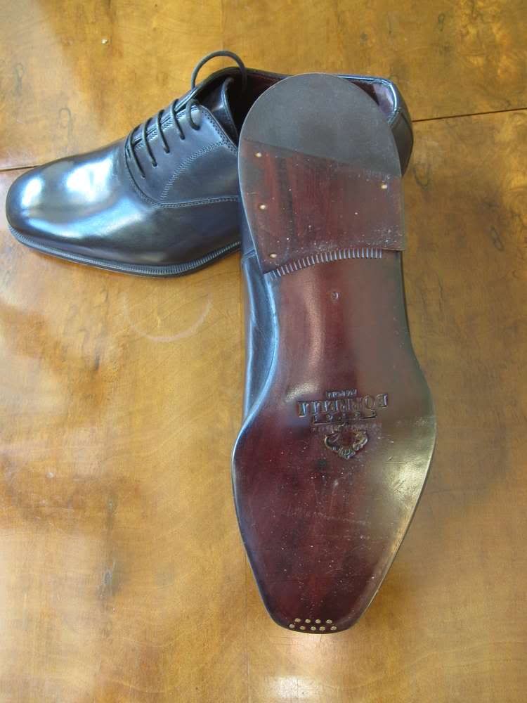 Sutor_Mantellassi_Black_Plaintoe_Oxfords_06.jpg