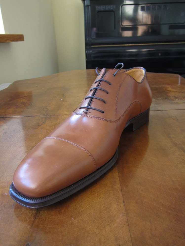 Sutor_Mantellassi_Tan_Captoe_Oxfords_02.jpg