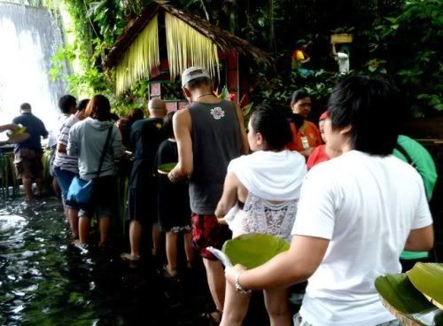 naturaleza-viaje-restaurante cascada-Quezon-Filipinas-platos filipinos