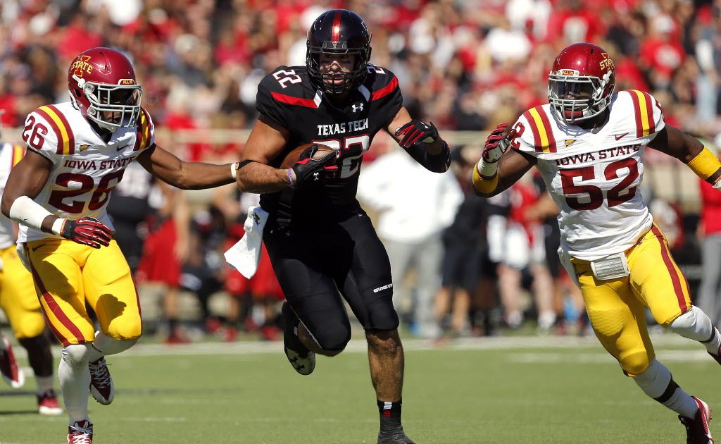 TEXAS_TECH_IOWA_FOOTBALL_33693193.jpg