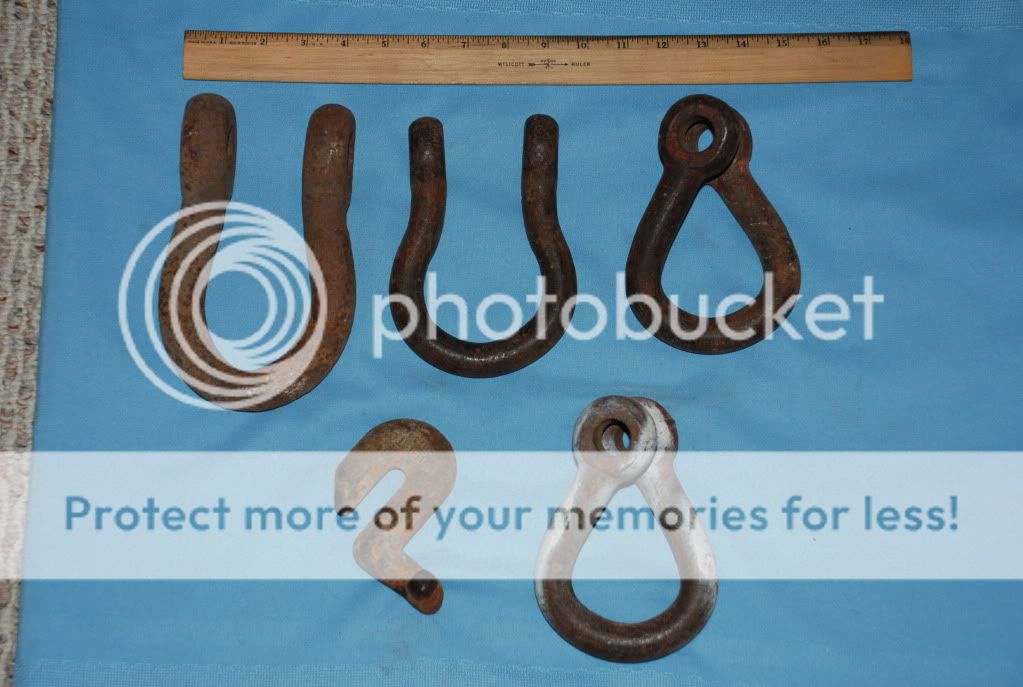 CLEVIS hooks farm hitch and a chain hook good usable grab hood 